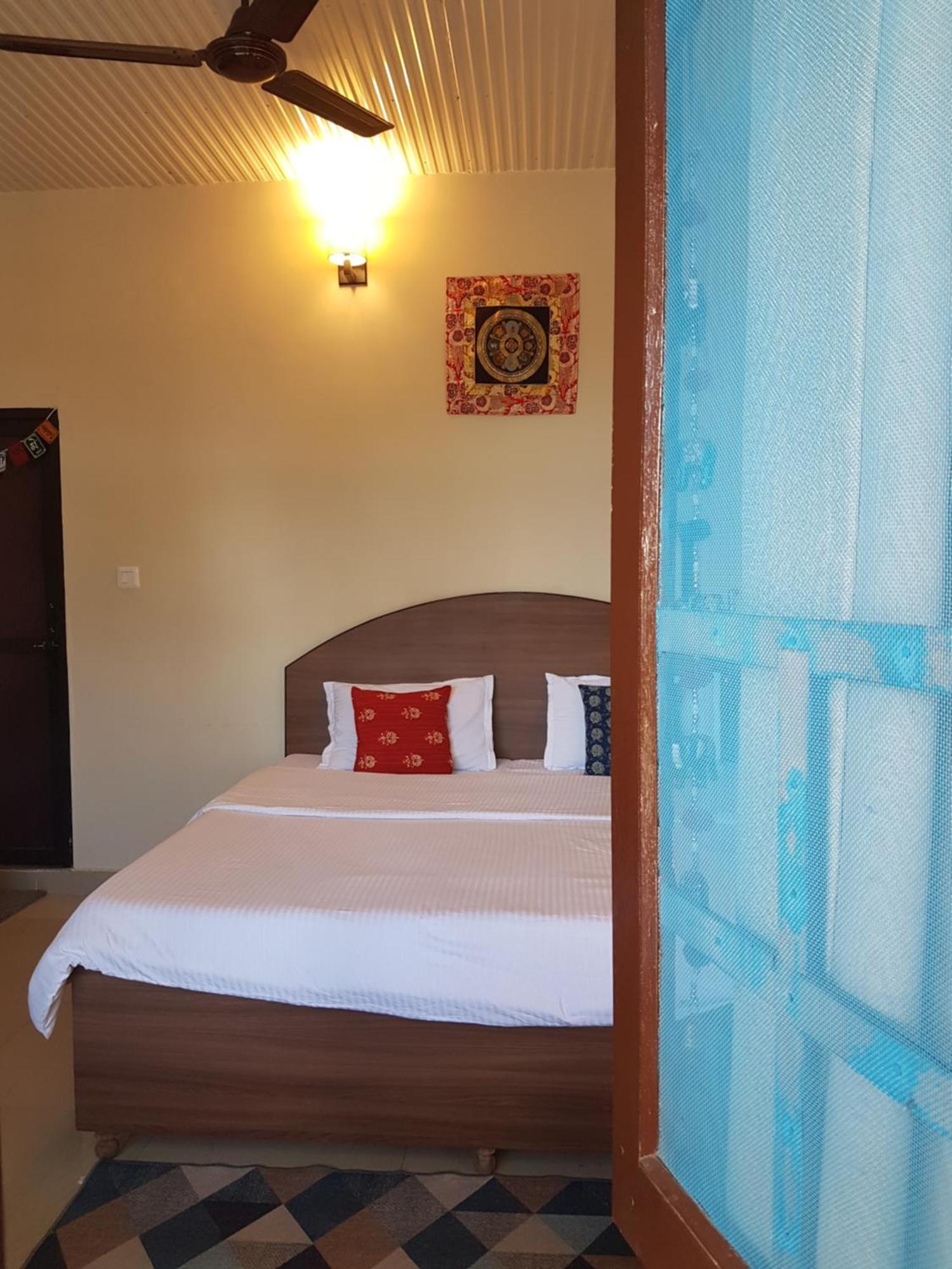 Aditya Homestay Bir-Billing Surrounded By Mountains 외부 사진